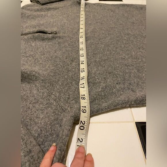 J.Crew Quarter Zip Gray Merino Wool Blend Mock Neck Fisherman Sweater SZ Medium - Picture 7 of 8